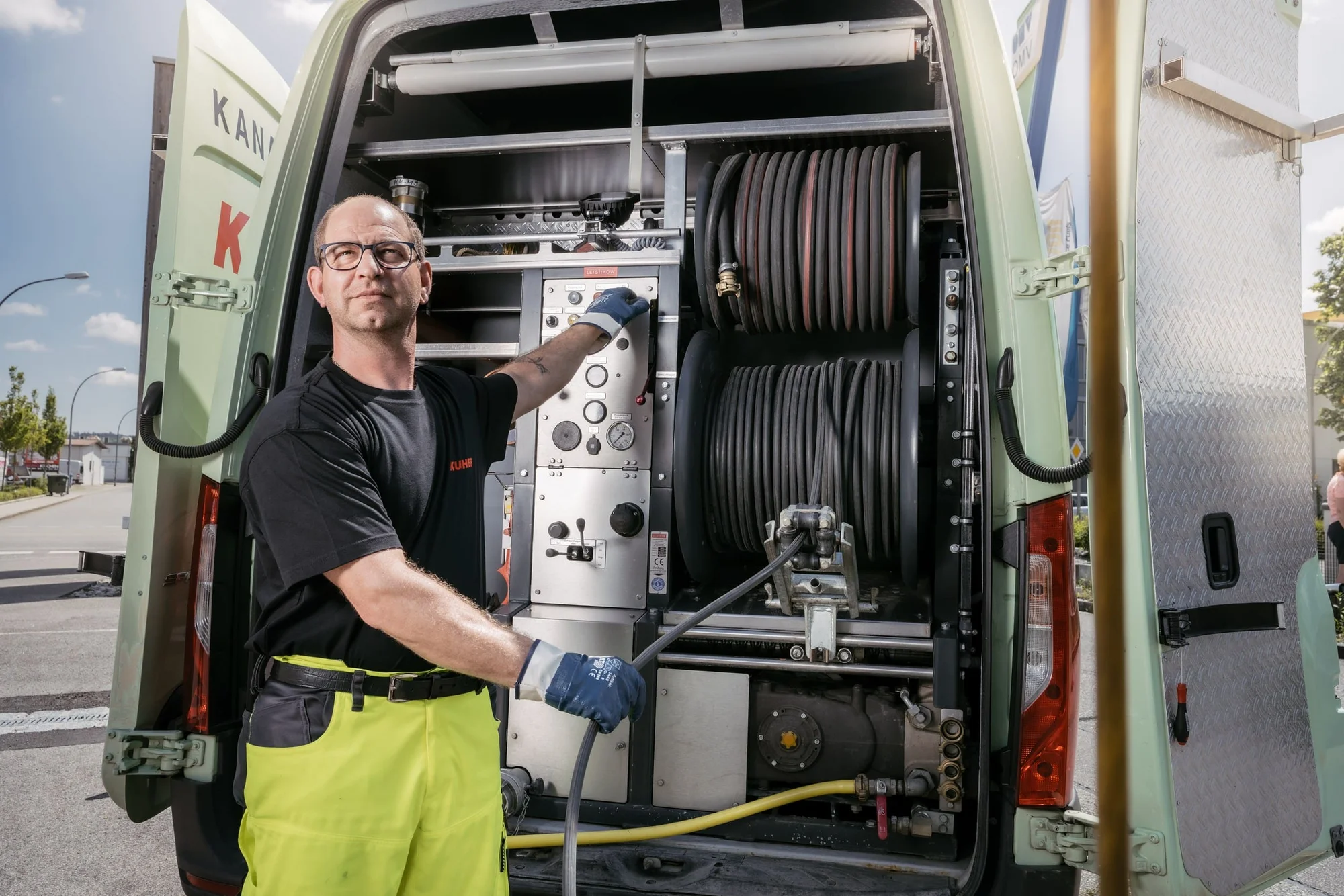 Kontakt zu Rolling LED für mobile Werbung